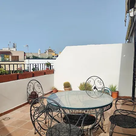 Lovely 1-bedroom Loft With Terrace. Amazing View.